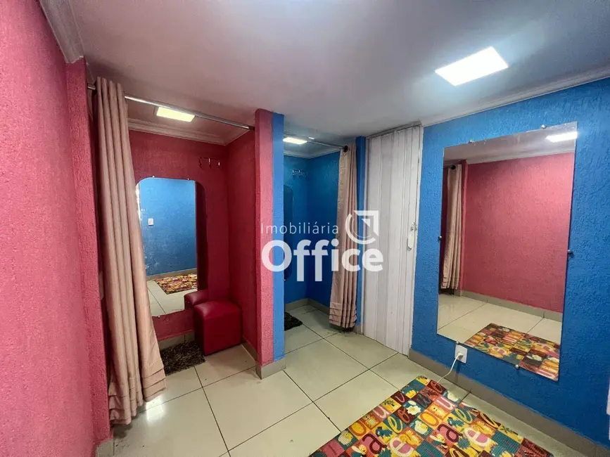 Sala Comercial à venda, 45m2 em Setor Central, Anapolis - GO - imagem 6 Foto 6 de Sala Comercial à venda, 45m2 em Setor Central, Anapolis - GO