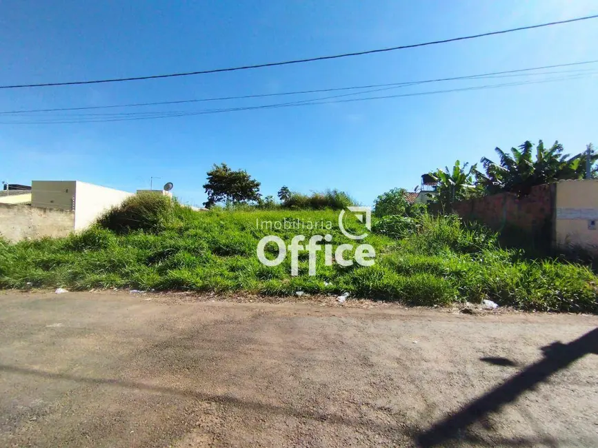Foto 1 de Terreno / Lote à venda, 315m2 em Residencial Florença, Anapolis - GO