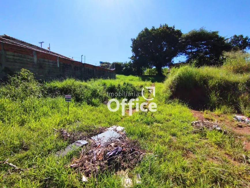 Foto 3 de Terreno / Lote à venda, 395m2 em Residencial Florença, Anapolis - GO