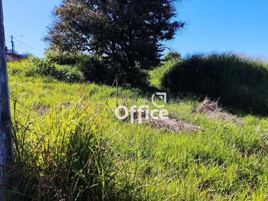 Foto 3 de Terreno / Lote à venda, 352m2 em Residencial Florença, Anapolis - GO
