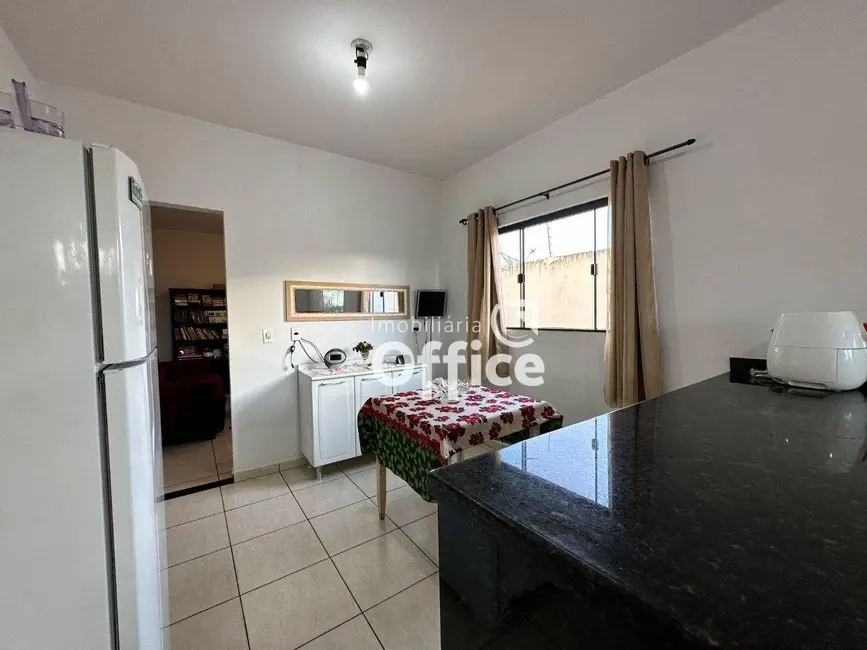 Foto 9 de Casa com 3 quartos à venda, 360m2 em São João, Anapolis - GO