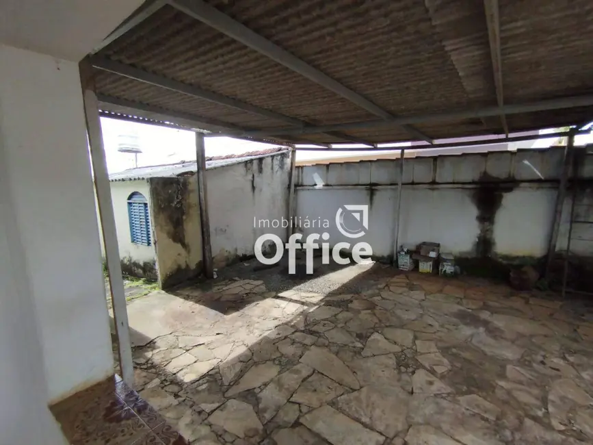 Foto 1 de Casa com 3 quartos à venda, 375m2 em Maracanã, Anapolis - GO