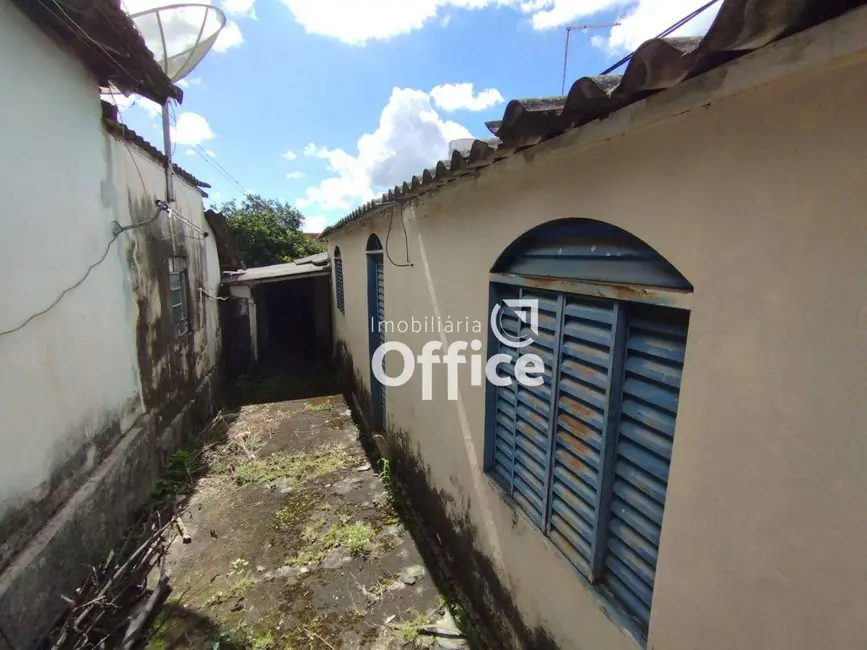 Casa com 3 quartos à venda, 375m2 em Maracanã, Anapolis - GO - imagem 6 Foto 6 de Casa com 3 quartos à venda, 375m2 em Maracanã, Anapolis - GO