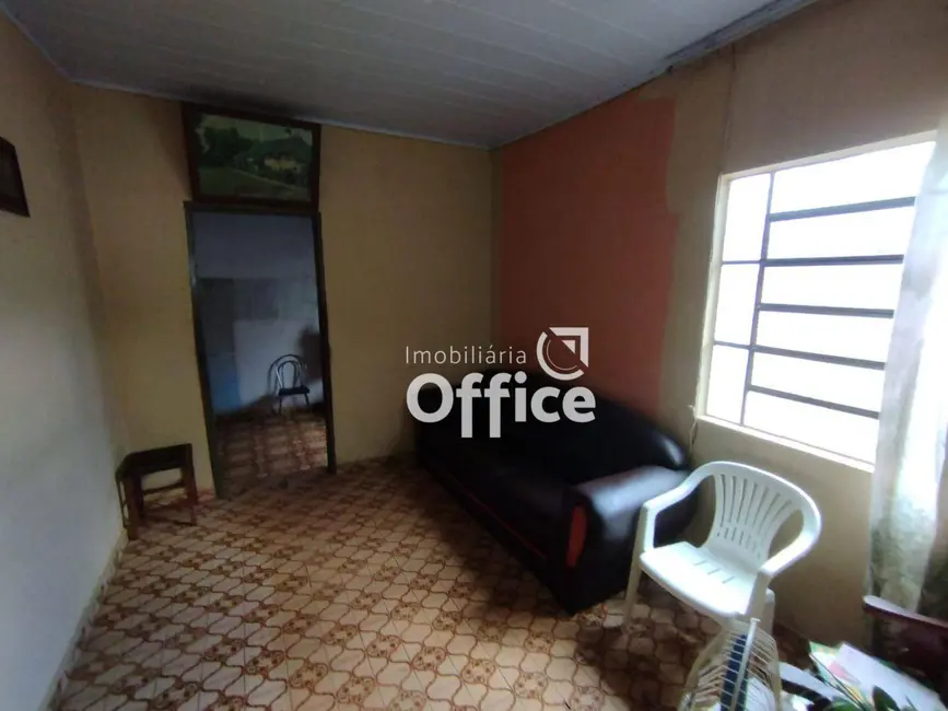 Foto 2 de Casa com 3 quartos à venda, 375m2 em Maracanã, Anapolis - GO