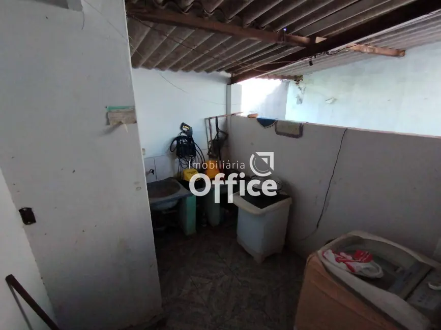 Foto 7 de Casa com 2 quartos à venda, 360m2 em Anapolis - GO