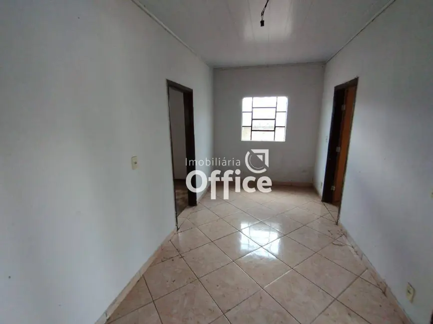 Casa com 3 quartos à venda, 180m2 em Anapolis - GO - imagem 2 Foto 2 de Casa com 3 quartos à venda, 180m2 em Anapolis - GO