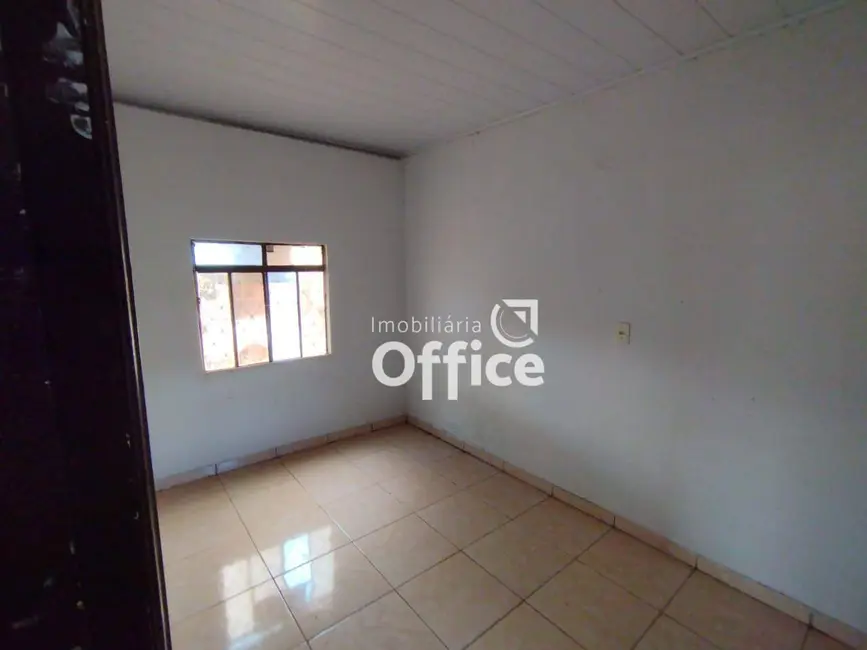 Casa com 3 quartos à venda, 180m2 em Anapolis - GO - imagem 8 Foto 8 de Casa com 3 quartos à venda, 180m2 em Anapolis - GO
