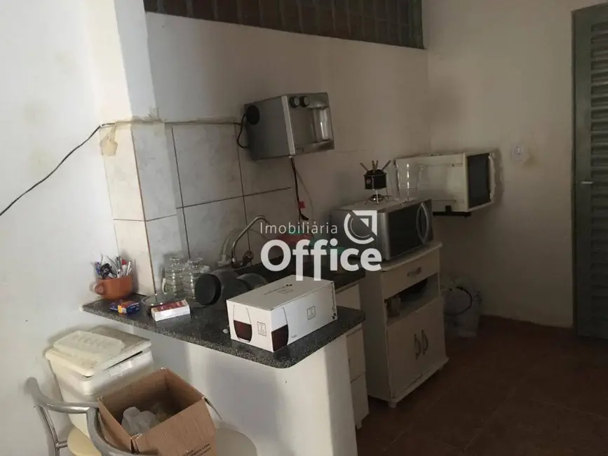 Foto 9 de Casa com 3 quartos à venda, 360m2 em Maracanã, Anapolis - GO