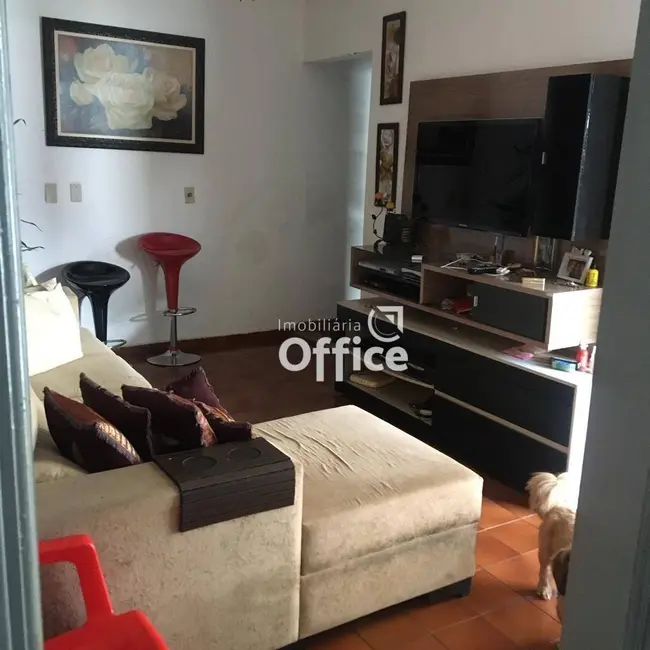 Foto 4 de Casa com 3 quartos à venda, 360m2 em Maracanã, Anapolis - GO