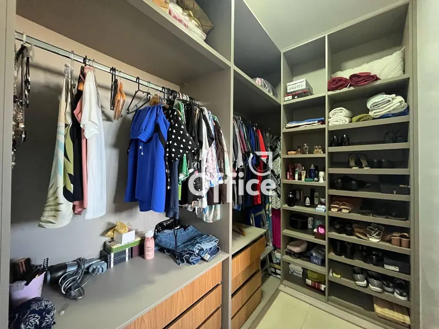 Foto 7 de Sobrado com 3 quartos à venda, 263m2 em Setor Sul Jamil Miguel, Anapolis - GO