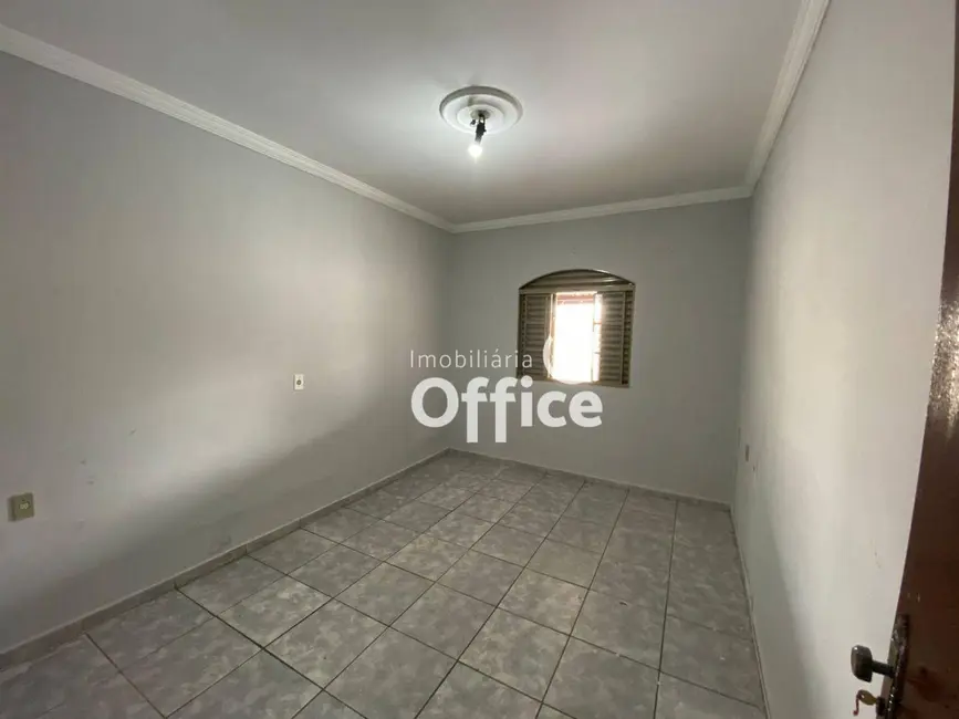 Casa com 3 quartos à venda, 300m2 em Jardim das Américas 1ª Etapa, Anapolis - GO - imagem 7 Foto 7 de Casa com 3 quartos à venda, 300m2 em Jardim das Américas 1ª Etapa, Anapolis - GO