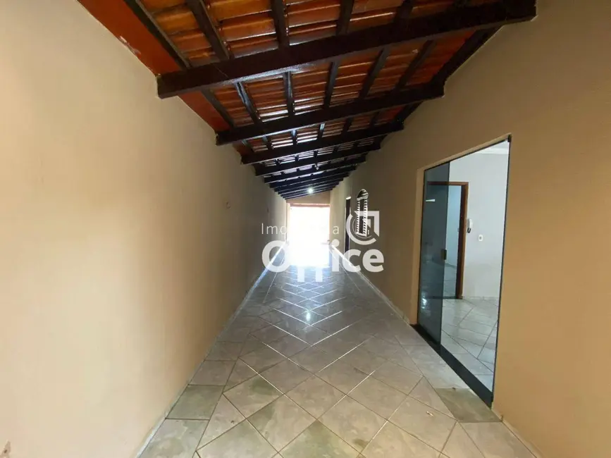 Casa com 3 quartos à venda, 300m2 em Jardim das Américas 1ª Etapa, Anapolis - GO - imagem 3 Foto 3 de Casa com 3 quartos à venda, 300m2 em Jardim das Américas 1ª Etapa, Anapolis - GO