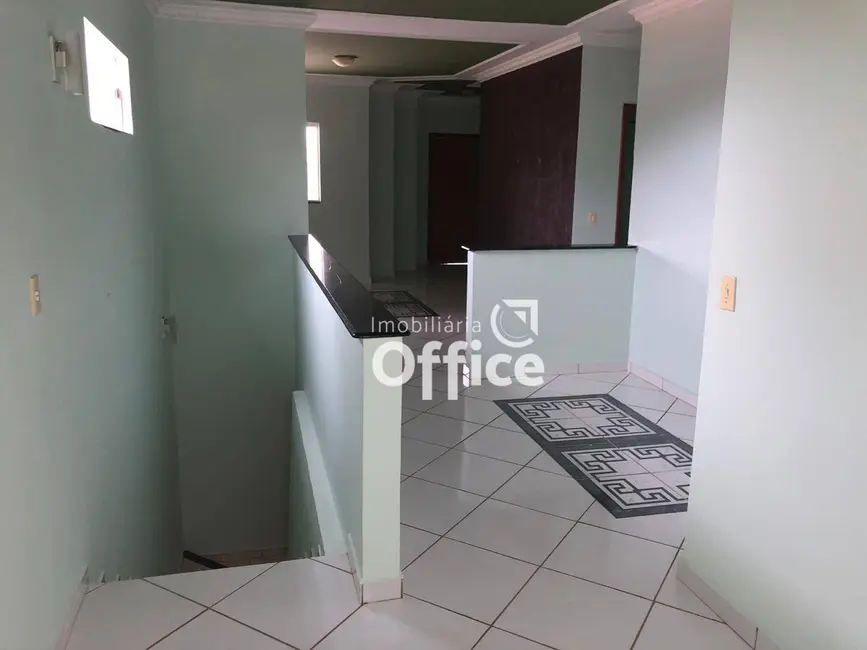 Foto 3 de Sobrado com 4 quartos à venda, 300m2 em Jardim Ana Paula, Anapolis - GO