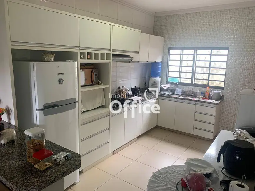 Foto 3 de Casa com 3 quartos à venda, 200m2 em Residencial Flamboyant, Anapolis - GO