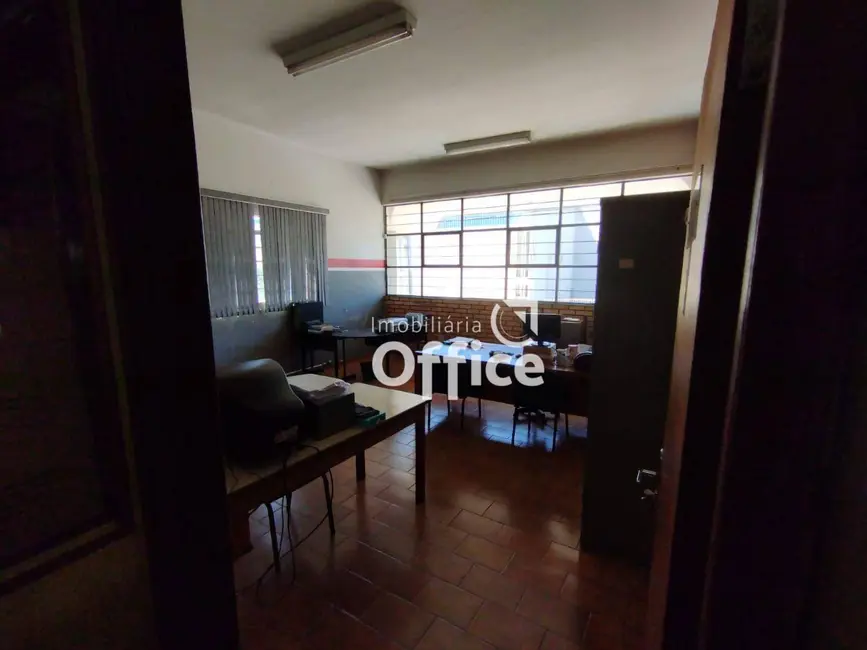 Armazém / Galpão à venda, 1100m2 em Cidade Jardim, Anapolis - GO - imagem 6 Foto 6 de Armazém / Galpão à venda, 1100m2 em Cidade Jardim, Anapolis - GO