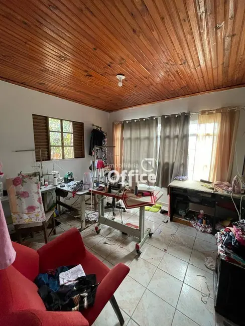 Casa com 4 quartos à venda, 360m2 em São Carlos, Anapolis - GO - imagem 7 Foto 7 de Casa com 4 quartos à venda, 360m2 em São Carlos, Anapolis - GO