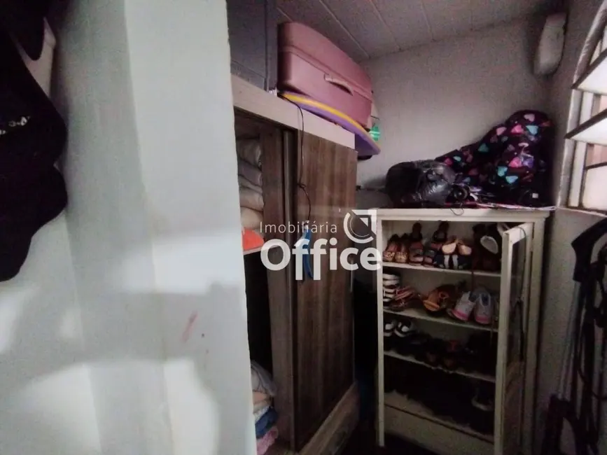 Foto 9 de Casa com 3 quartos à venda, 120m2 em Maracananzinho, Anapolis - GO