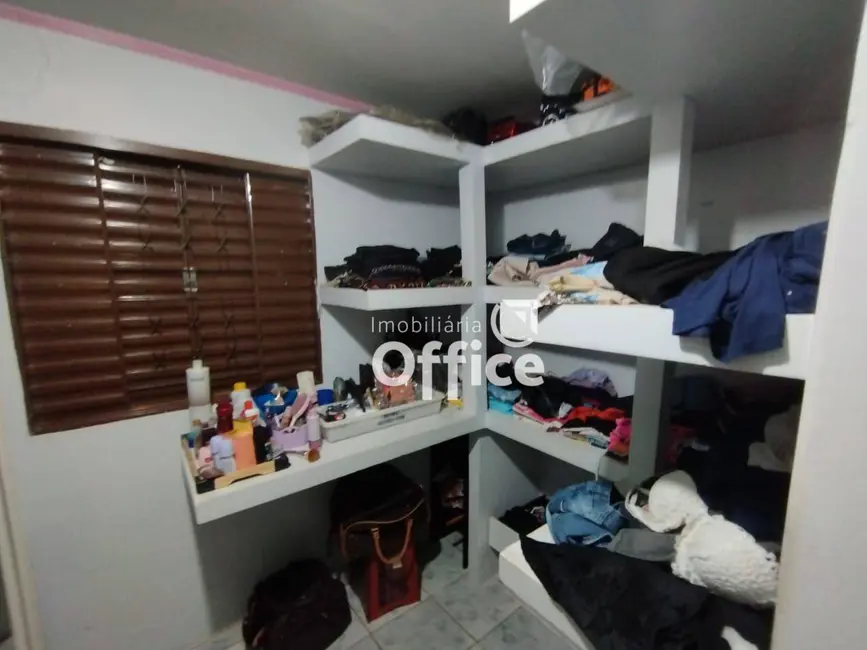 Foto 8 de Casa com 3 quartos à venda, 120m2 em Maracananzinho, Anapolis - GO