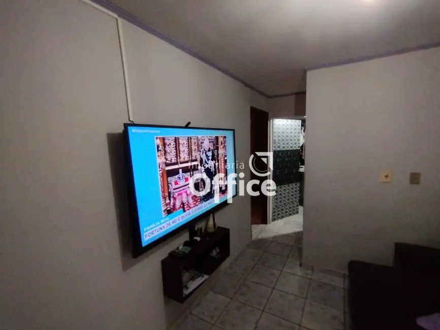 Foto 3 de Casa com 3 quartos à venda, 120m2 em Maracananzinho, Anapolis - GO