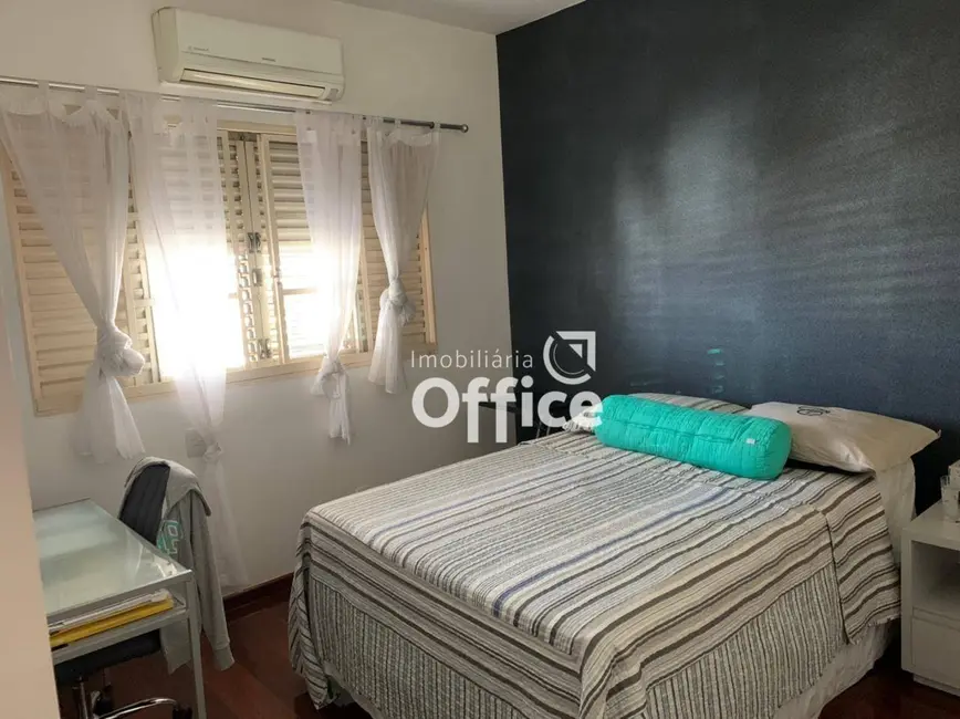Foto 8 de Apartamento com 4 quartos à venda, 139m2 em Cidade Jardim, Anapolis - GO
