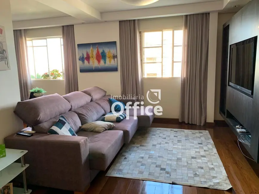 Foto 4 de Apartamento com 4 quartos à venda, 139m2 em Cidade Jardim, Anapolis - GO