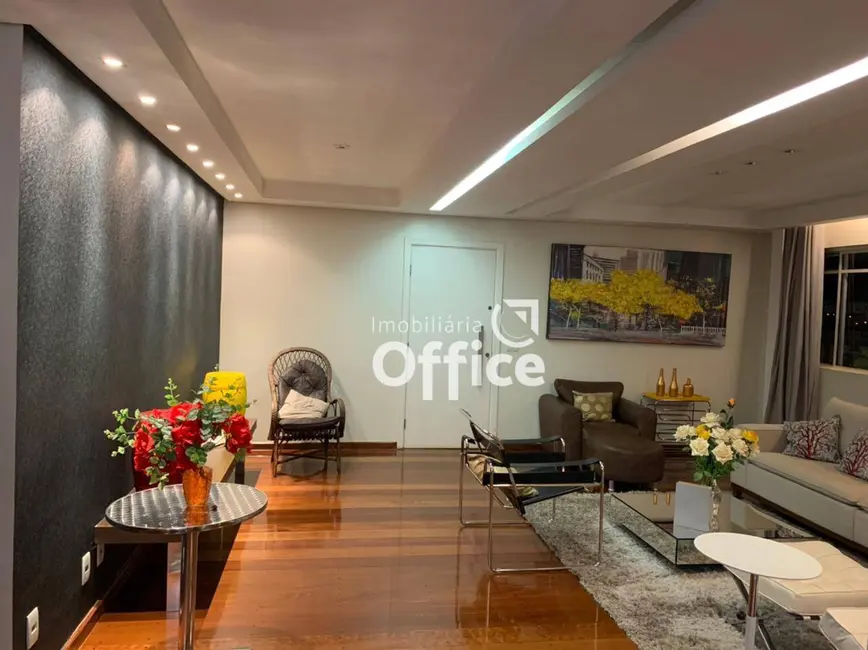 Foto 2 de Apartamento com 4 quartos à venda, 139m2 em Cidade Jardim, Anapolis - GO