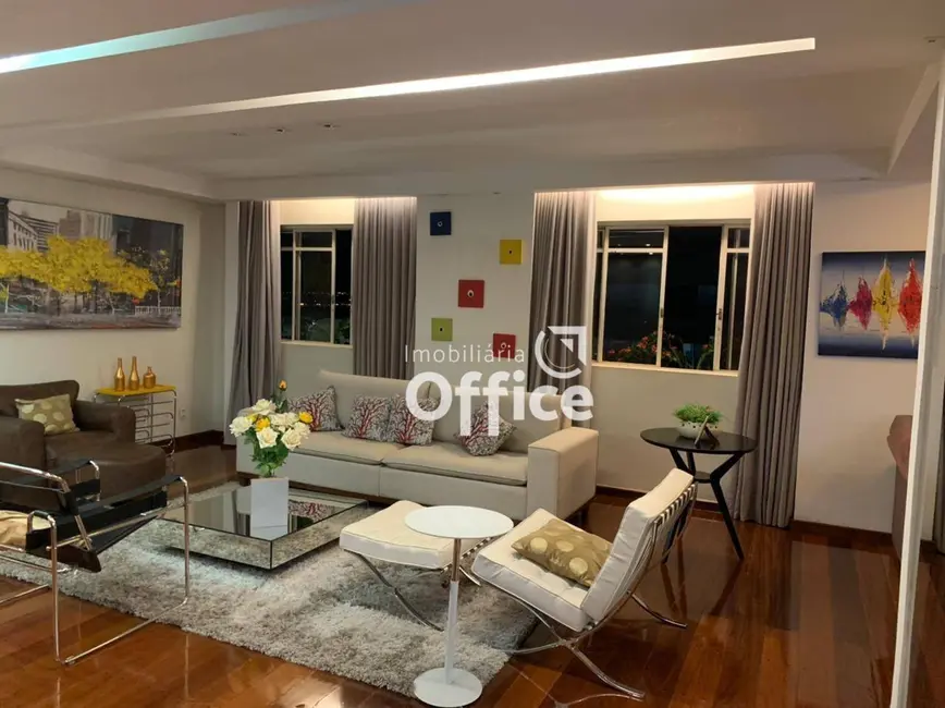 Foto 1 de Apartamento com 4 quartos à venda, 139m2 em Cidade Jardim, Anapolis - GO