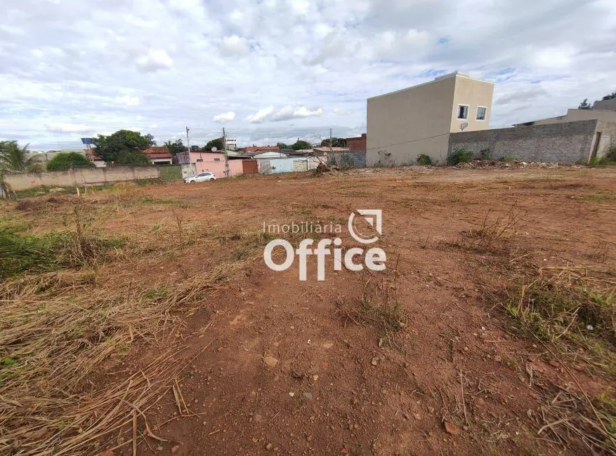 Foto 3 de Terreno / Lote à venda, 1742m2 em Vila Santa Maria de Nazareth, Anapolis - GO