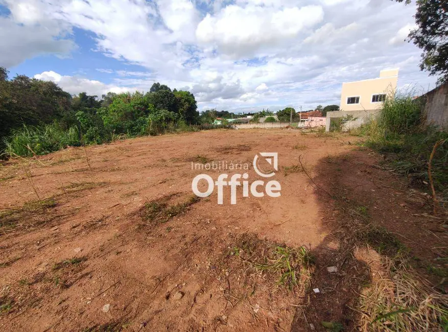Foto 4 de Terreno / Lote à venda, 1742m2 em Vila Santa Maria de Nazareth, Anapolis - GO