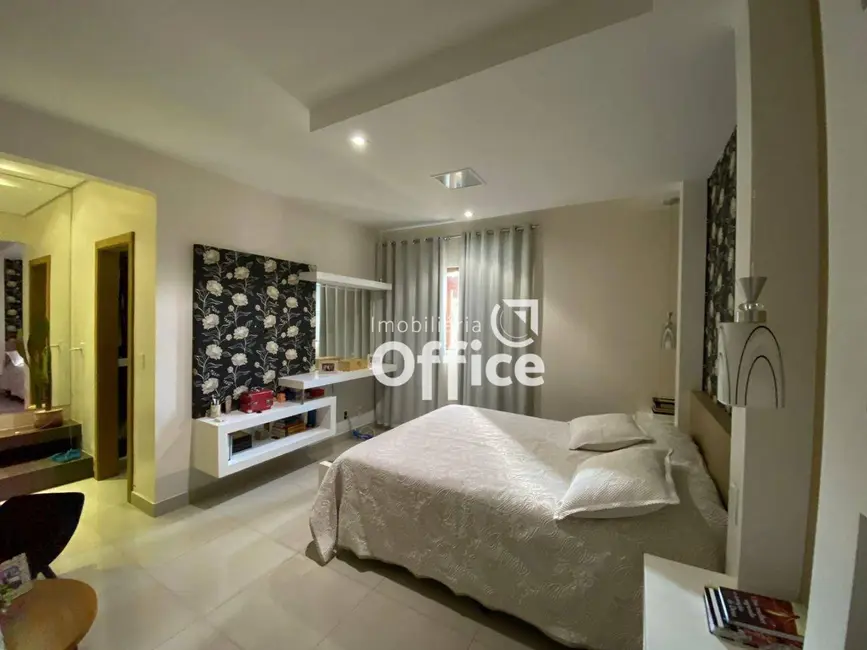 Foto 5 de Casa com 3 quartos à venda, 360m2 em Santo André, Anapolis - GO