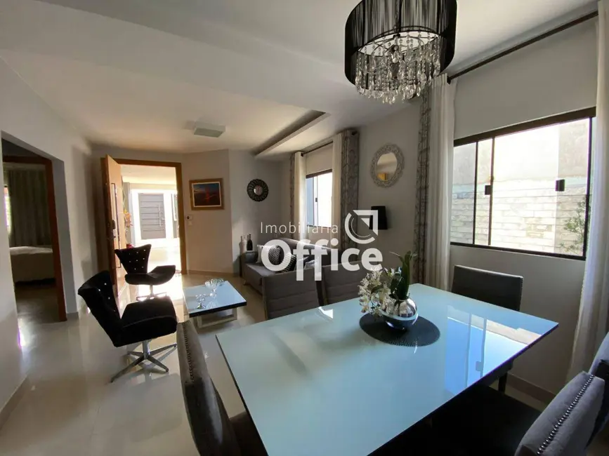 Foto 8 de Casa com 3 quartos à venda, 360m2 em Santo André, Anapolis - GO
