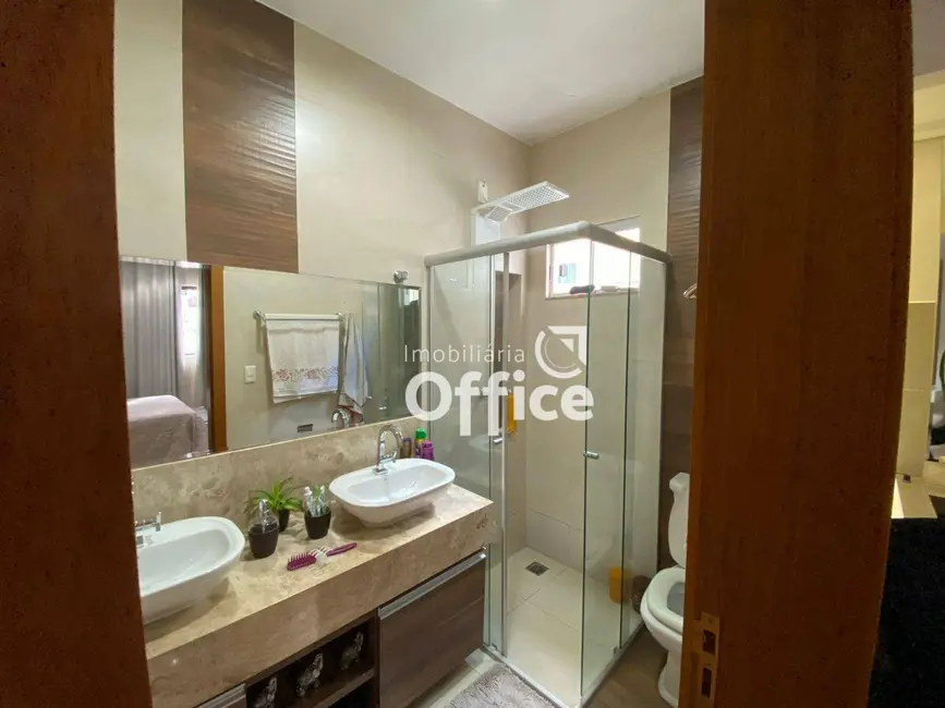 Foto 7 de Casa com 3 quartos à venda, 360m2 em Santo André, Anapolis - GO