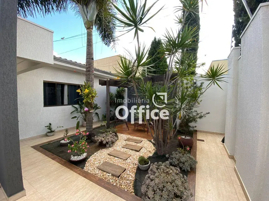 Foto 3 de Casa com 3 quartos à venda, 360m2 em Santo André, Anapolis - GO