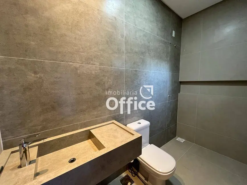 Casa com 3 quartos à venda, 300m2 em Parque Brasília 2ª Etapa, Anapolis - GO - imagem 3 Foto 3 de Casa com 3 quartos à venda, 300m2 em Parque Brasília 2ª Etapa, Anapolis - GO