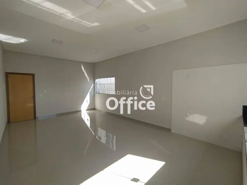 Foto 4 de Sobrado com 3 quartos para alugar, 400m2 em Setor Sul Jamil Miguel, Anapolis - GO