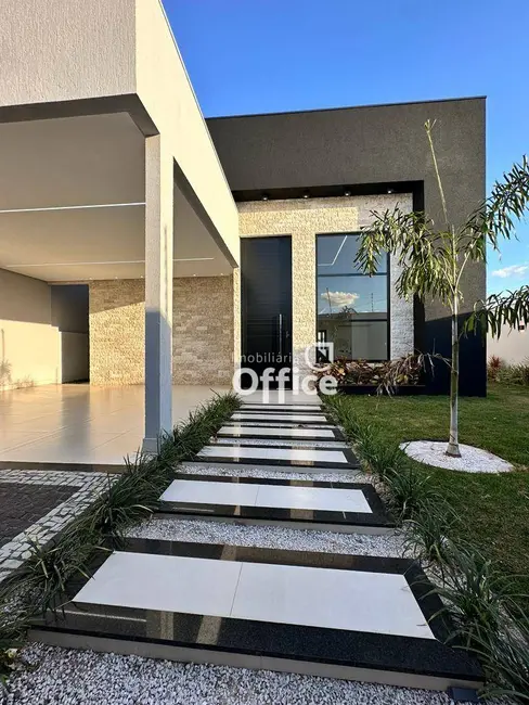 Foto 2 de Casa com 4 quartos à venda, 420m2 em Anápolis City, Anapolis - GO