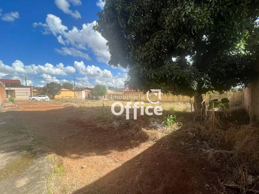 Foto 3 de Terreno / Lote à venda, 720m2 em Jardim Europa, Anapolis - GO