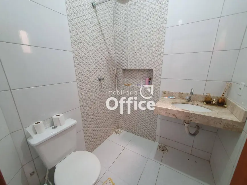 Foto 9 de Casa com 2 quartos à venda, 75m2 em Parque dos Pirineus, Anapolis - GO