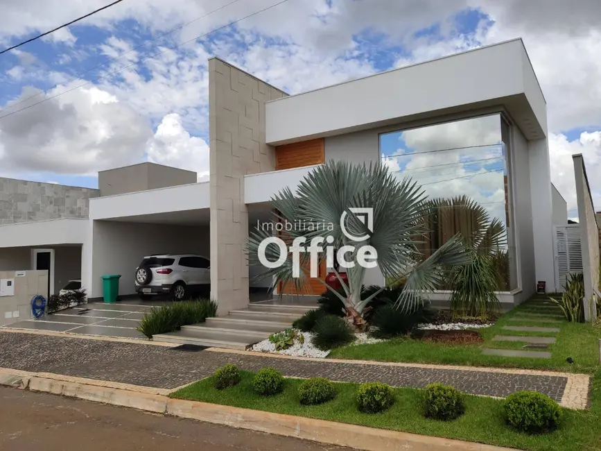 Foto 1 de Casa de Condomínio com 3 quartos à venda, 429m2 em Condomínio Residencial Grand Trianon, Anapolis - GO