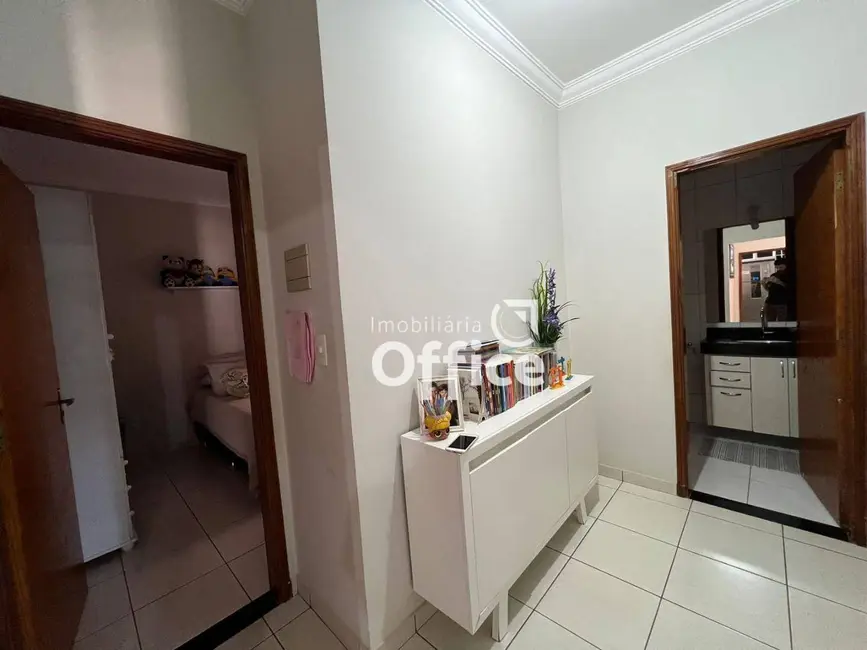 Casa com 3 quartos à venda, 300m2 em Parque Brasília 2ª Etapa, Anapolis - GO - imagem 7 Foto 7 de Casa com 3 quartos à venda, 300m2 em Parque Brasília 2ª Etapa, Anapolis - GO