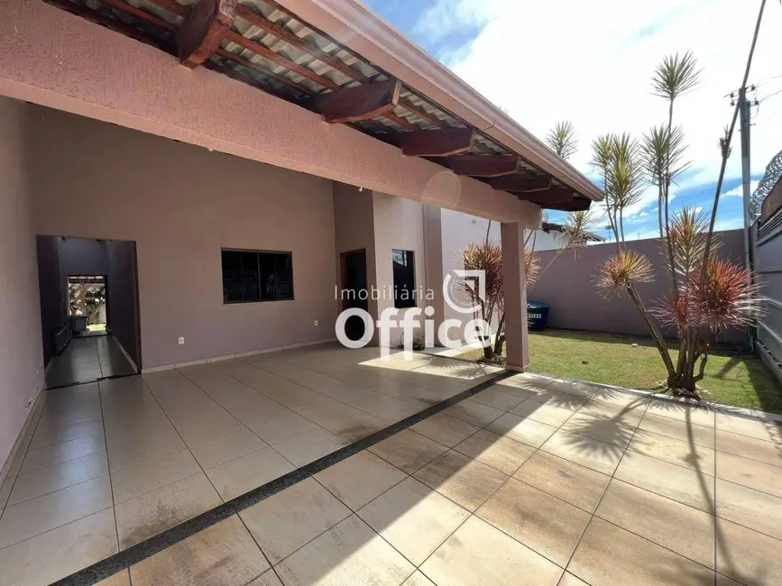Foto 1 de Casa com 3 quartos à venda, 300m2 em Parque Brasília 2ª Etapa, Anapolis - GO