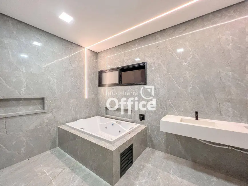 Foto 9 de Sobrado com 5 quartos à venda, 515m2 em Residencial Anaville, Anapolis - GO