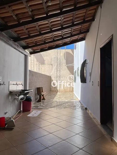 Sobrado com 6 quartos à venda, 226m2 em Jardim Goiano, Anapolis - GO - imagem 4 Foto 4 de Sobrado com 6 quartos à venda, 226m2 em Jardim Goiano, Anapolis - GO