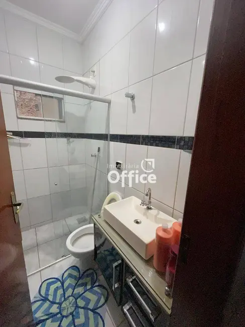 Casa com 3 quartos à venda, 209m2 em Anapolis - GO - imagem 9 Foto 9 de Casa com 3 quartos à venda, 209m2 em Anapolis - GO