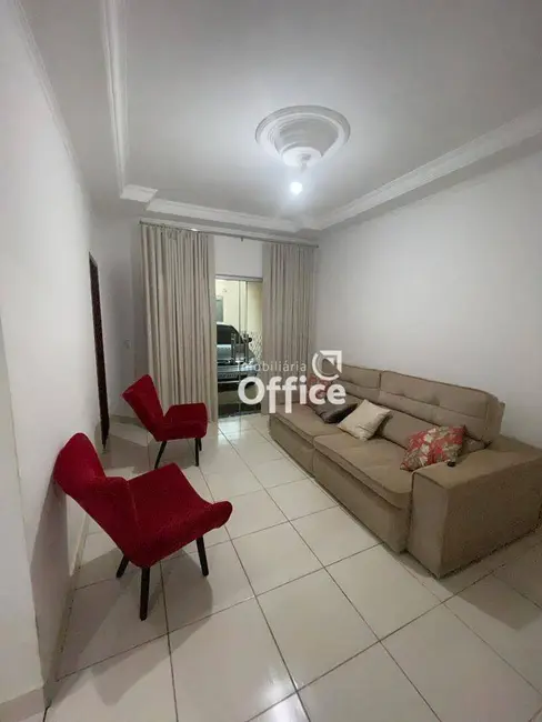 Casa com 3 quartos à venda, 209m2 em Anapolis - GO - imagem 6 Foto 6 de Casa com 3 quartos à venda, 209m2 em Anapolis - GO