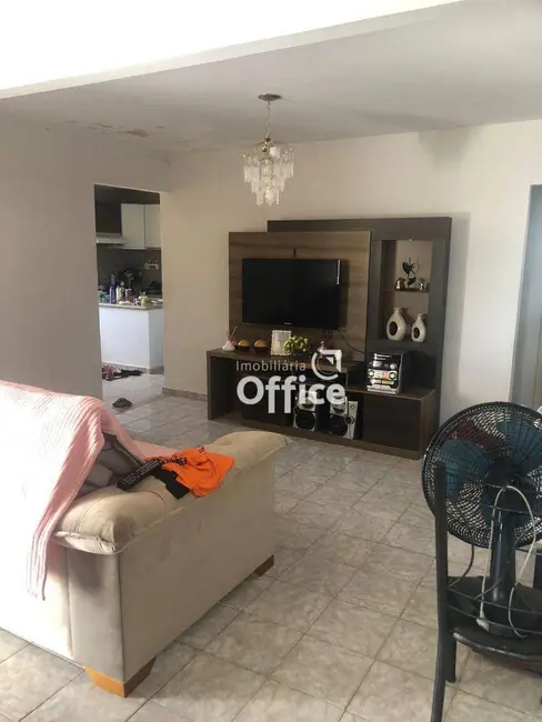 Sobrado com 5 quartos à venda, 355m2 em Jardim Ana Paula, Anapolis - GO - imagem 8 Foto 8 de Sobrado com 5 quartos à venda, 355m2 em Jardim Ana Paula, Anapolis - GO