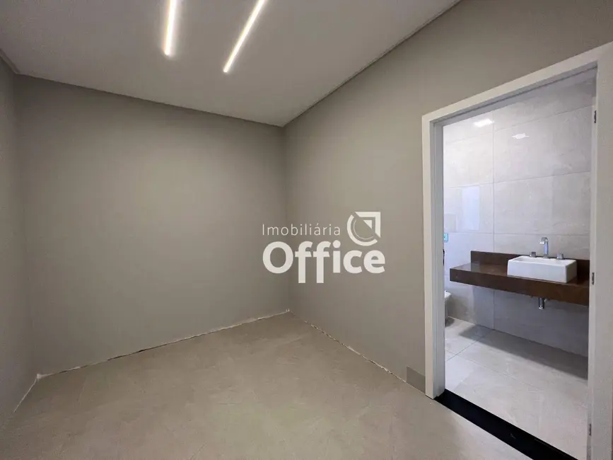 Foto 9 de Casa com 3 quartos à venda, 420m2 em Condomínio Residencial Grand Trianon, Anapolis - GO