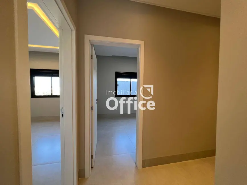 Foto 8 de Casa com 3 quartos à venda, 420m2 em Condomínio Residencial Grand Trianon, Anapolis - GO