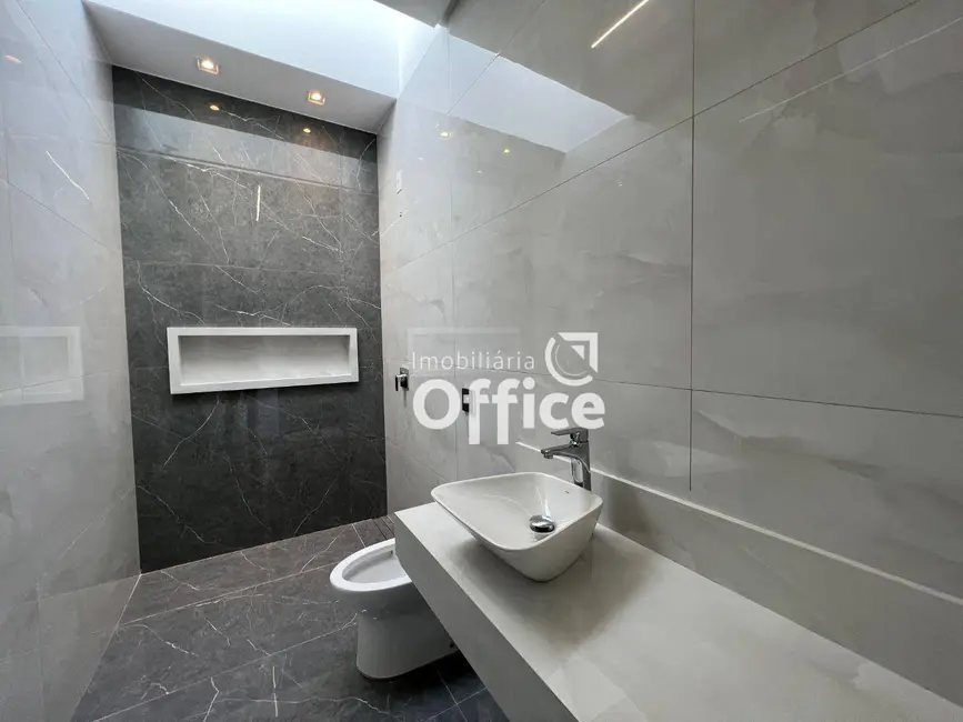Foto 6 de Casa com 3 quartos à venda, 420m2 em Condomínio Residencial Grand Trianon, Anapolis - GO