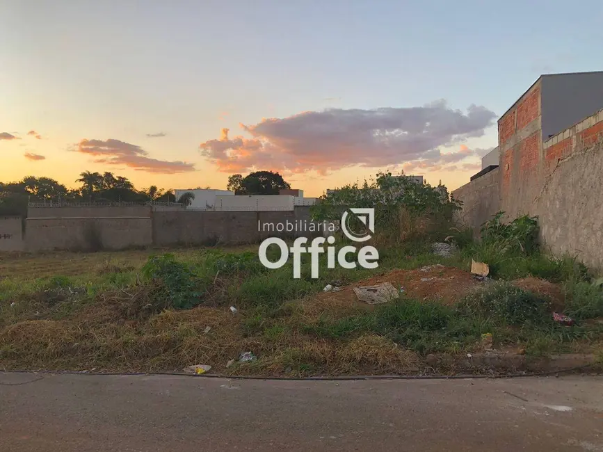 Foto 2 de Terreno / Lote à venda, 360m2 em Anápolis City, Anapolis - GO